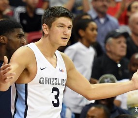 XINGKONG-德国杯关键时刻走向成谜，密尔沃基雄鹿门线救险，引发热议，医务组通报恢复(爱德华兹关键时刻压制SGA取胜)