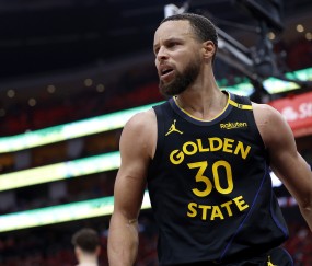 星空体育-库里迎来十五赛季高光表现，G2球迷沸腾！的简单介绍