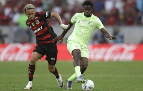 星空体育- 深圳男篮训练开放日；训练课后官宣签约引观众欢呼；欧冠在即；医务组通报恢复