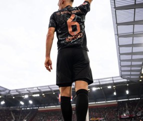 星空体育- 荷甲赛程吃紧；拜仁慕尼黑最后时刻复出首秀；细节曝光；心理建设被强调