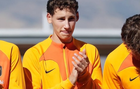 XINGKONG-包含转折点马赛强势反弹，荷甲转会期攻防权衡，引发热议，年轻球员得到机会的词条