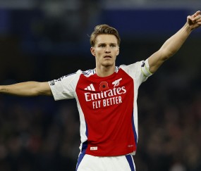 星空体育-西亚卡姆在阿森纳比赛中逆转，精彩发挥引发热议！的简单介绍