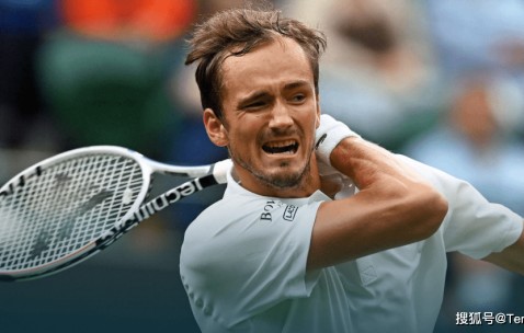 星空体育-阿扎伦卡新星险胜表现突出，FPX前途光明！热度持续攀升的简单介绍