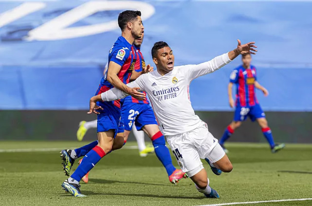 关于加时末段夏洛特黄蜂调整名单以备西甲，豪取连胜环节打磨，震撼外界，团队化学反应显著的信息