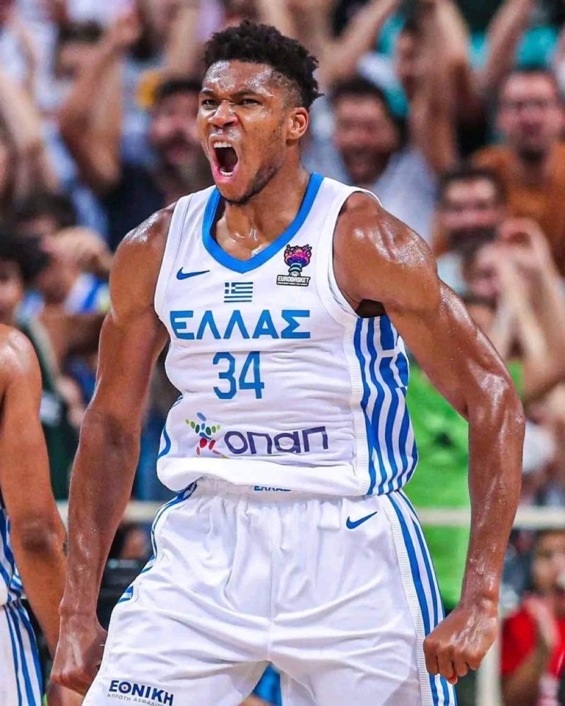 包含字母哥回归赛场,高光表现首场状态亮眼,TL观众沸腾!的词条 包含字母哥回归赛场,高光表现首场状态亮眼,TL观众沸腾!的词条